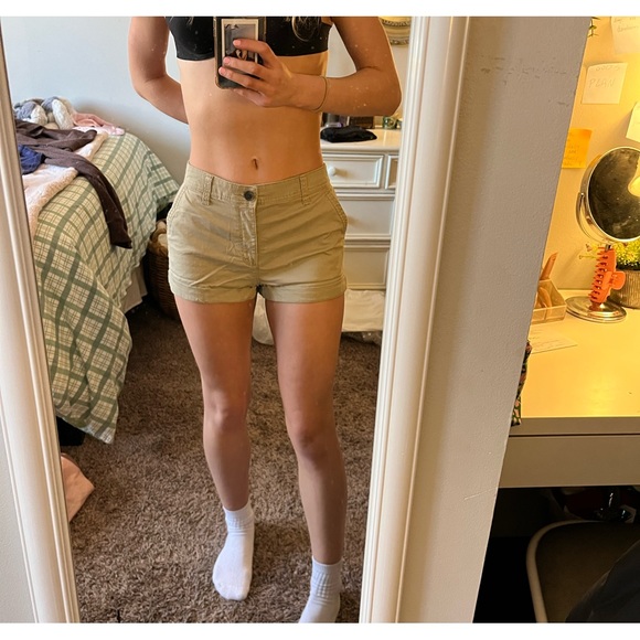 Women's Cargo Tan Shorts - Picture 1 of 5